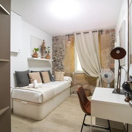 Bell Tower Old Town With Ac Apartman