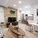 Bell Tower Old Town With Ac 公寓