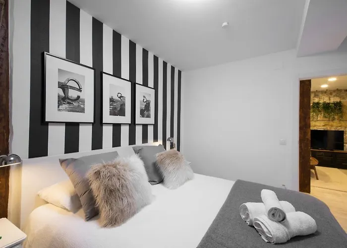 Apartment Bell Tower Old Town With Ac San Sebastian